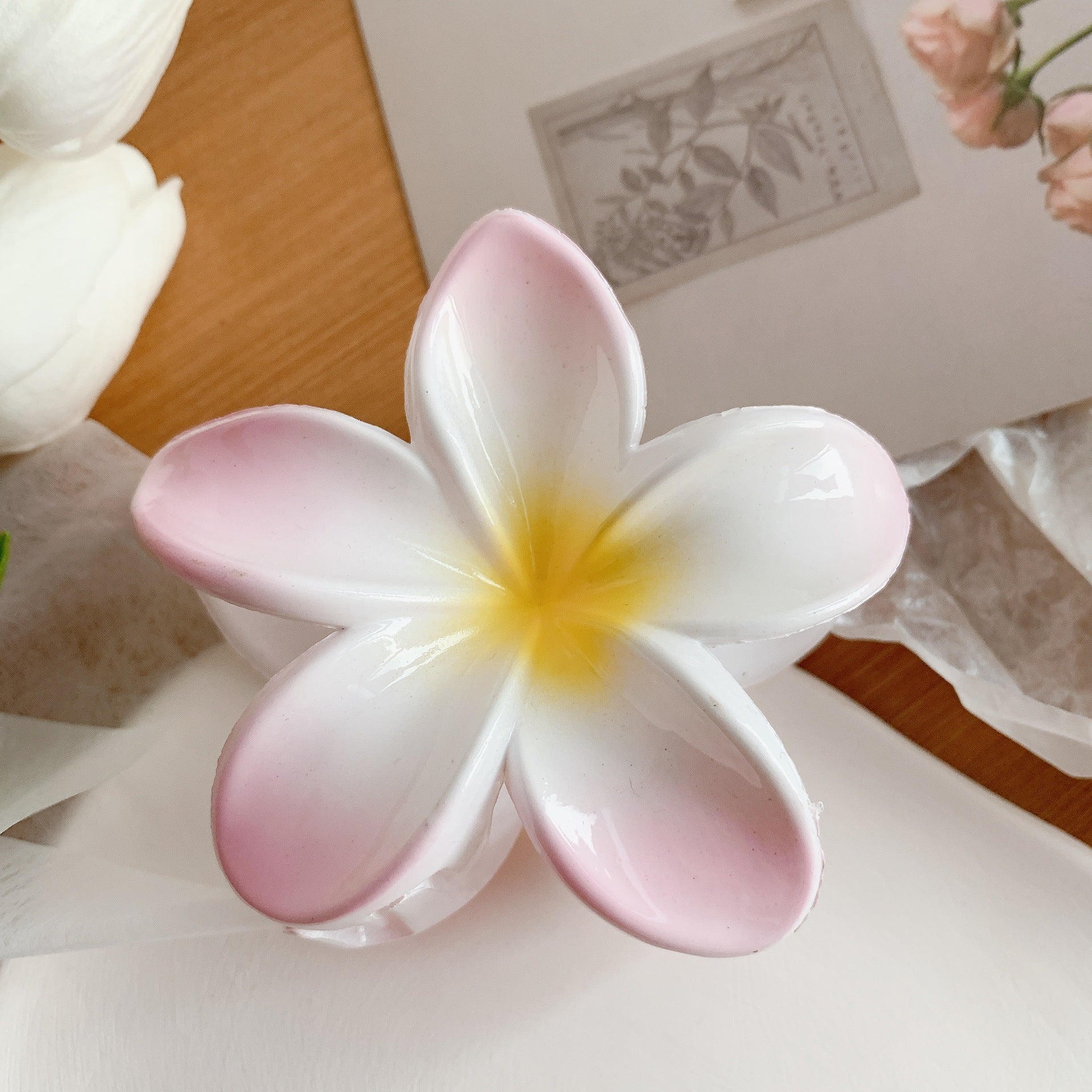 Muweordy Plumeria Hair Clips Flower Hair Clip Trendy Hair Claw Clip